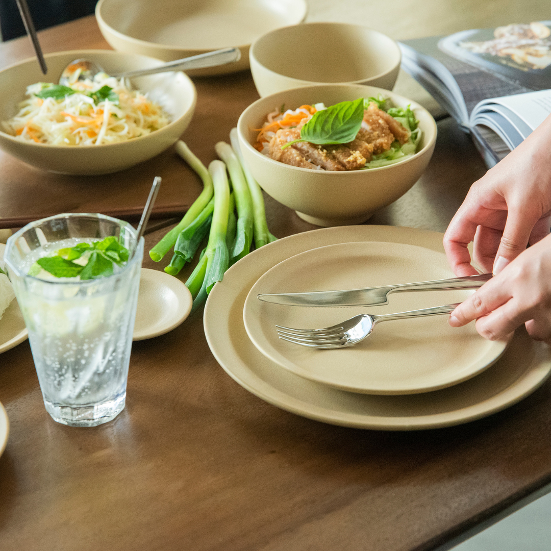 23cm Lifestyle 5.png