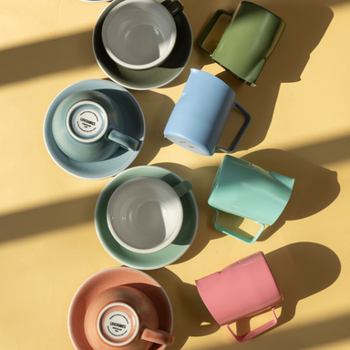 WPM - LATTE ART SET LIFESTYLE 3.png