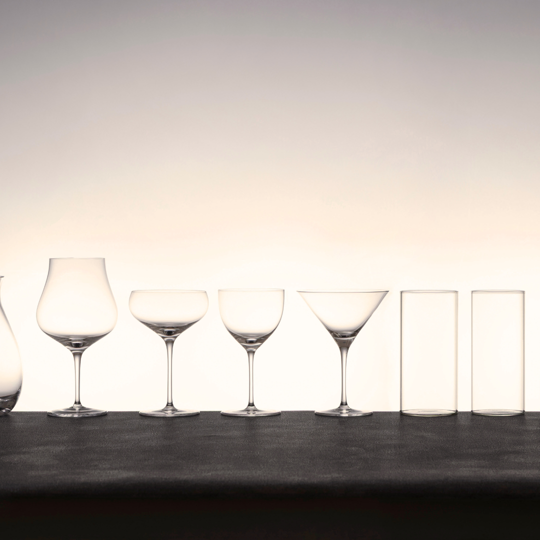 125ml_Martini_Glass_Lifestyle_2.png