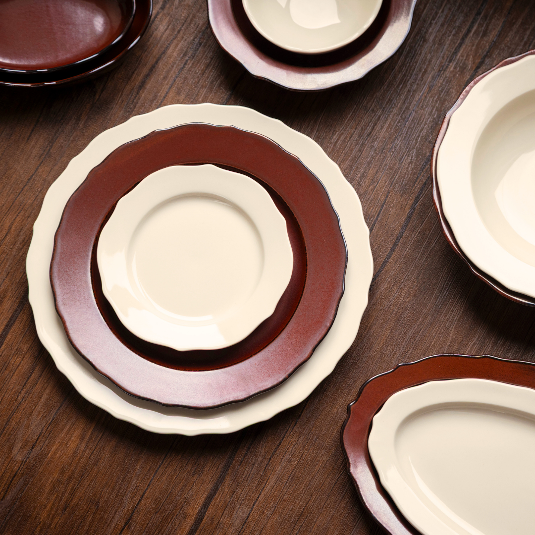 Baroque___10cm_Sauce_Dish___Lifestyle_3.png