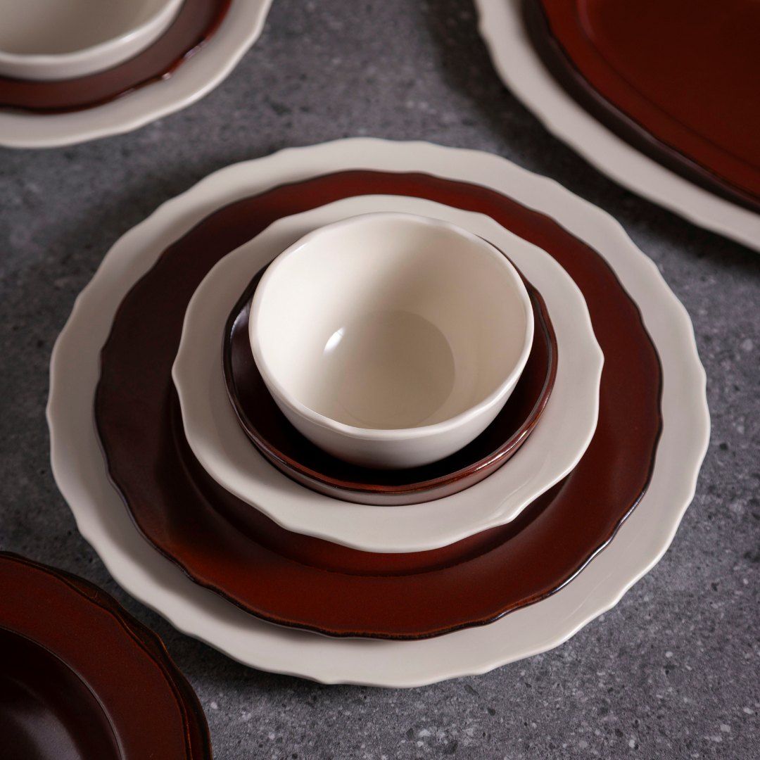 Baroque___18cm_Pasta_Bowl___lifestyle_3.png