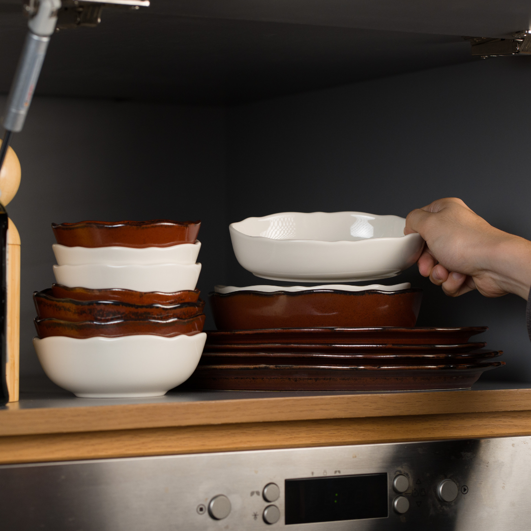 Baroque___19cm_Oval_Baker___Lifestyle_1.png