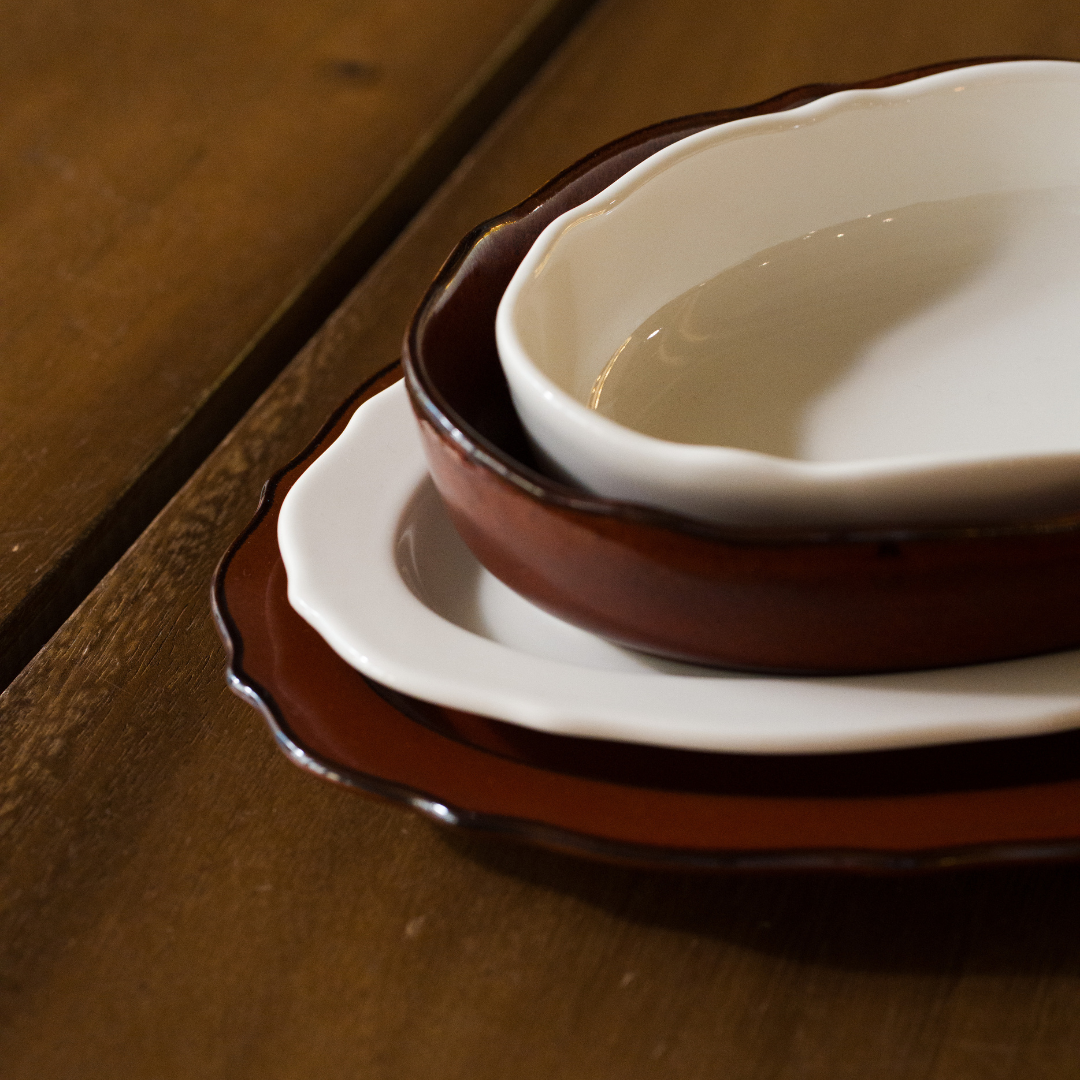 Baroque___19cm_Oval_Baker___Lifestyle_2.png