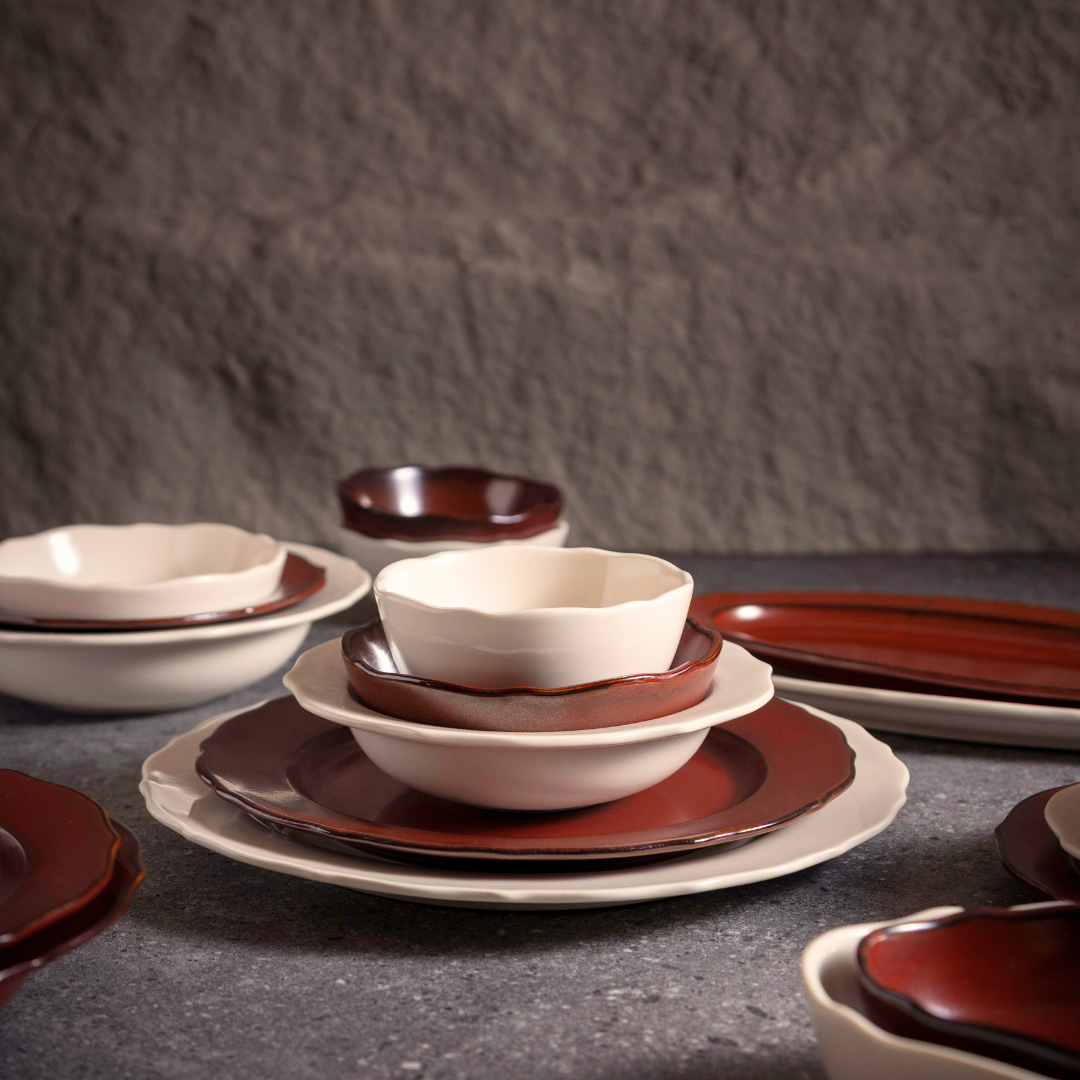 Baroque___23cm_Pasta_Bowl___Lifestyle_4.png