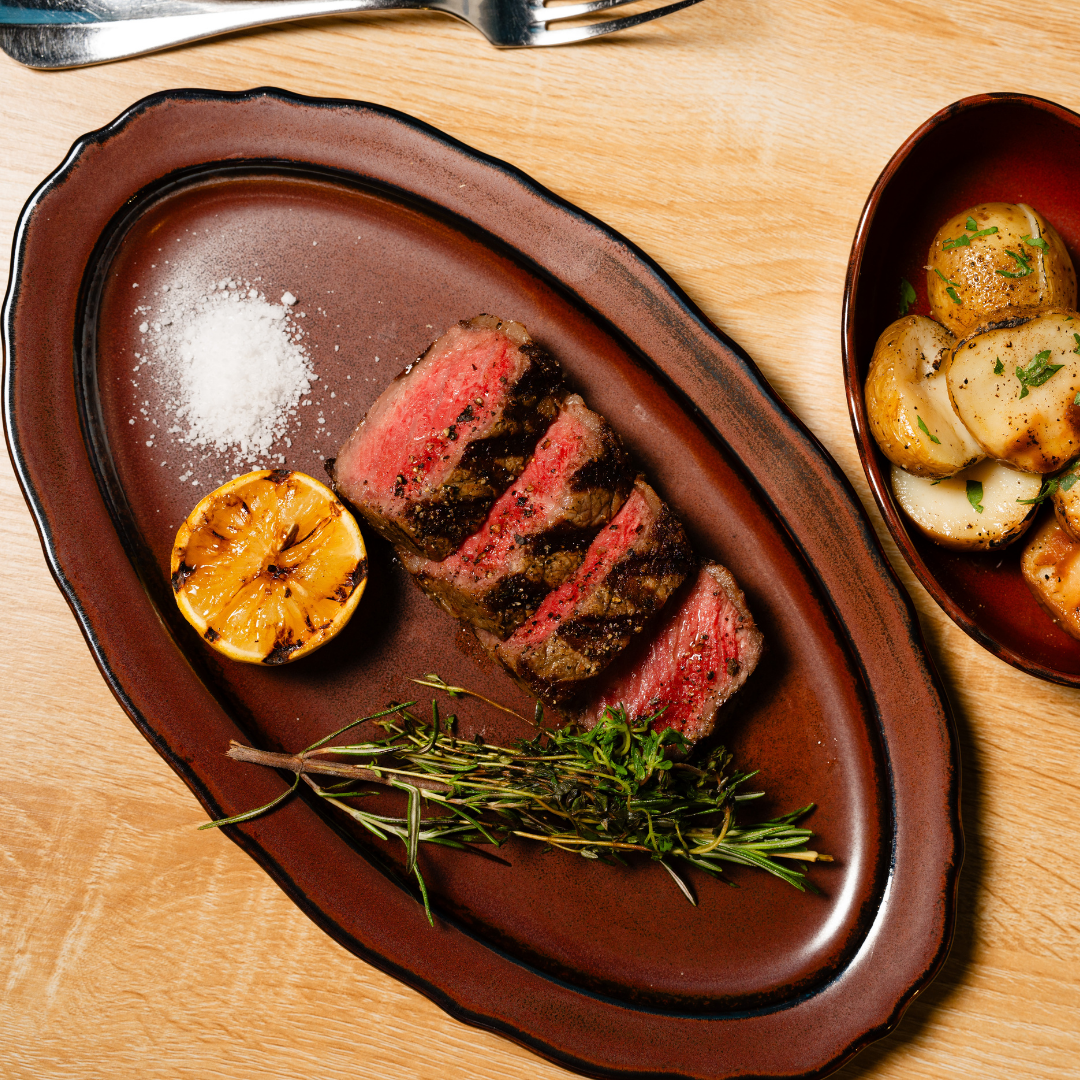 Baroque___31cm_Oval_Platter___Lifestyle_1.png